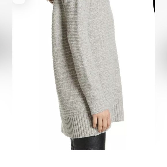 Free People Gray V-Neck Sweater - Picture 5 of 12